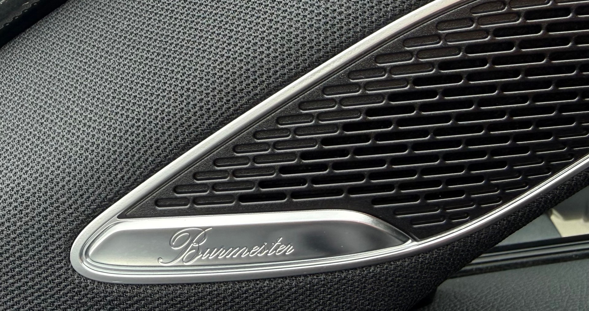 MERCEDES-BENZ A 200 AMG Line Night Star 7G-DCT-image-24