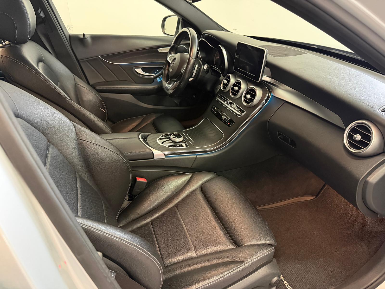 MERCEDES-BENZ C 250 d Swiss Star AMG Line 4Matic 9G-Tronic-image-21