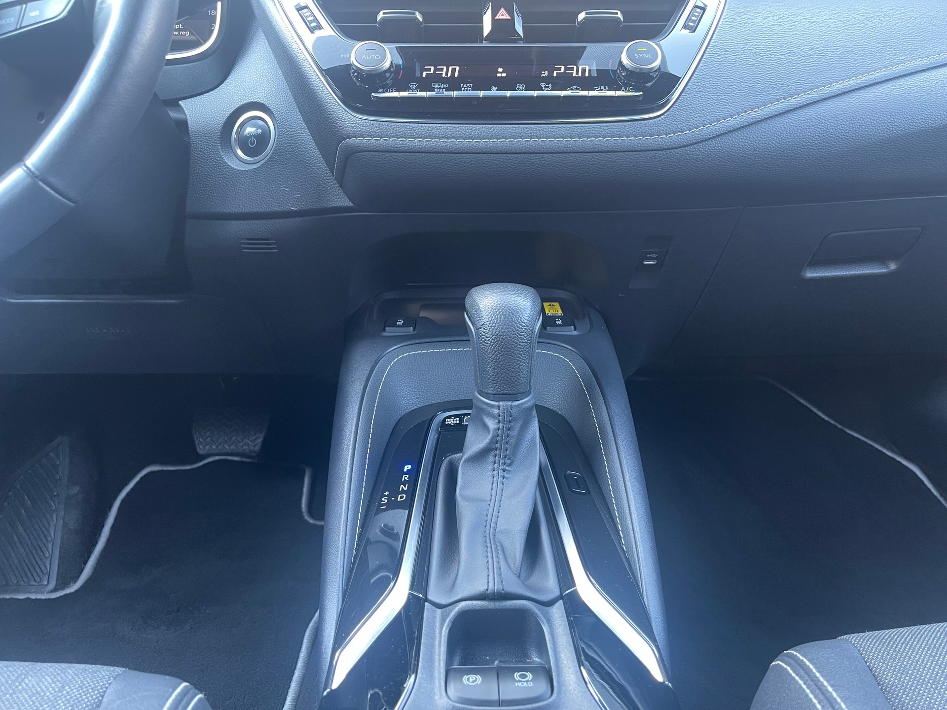 TOYOTA Corolla Touring Sports 2.0 HSD Trend e-CVT-image-13