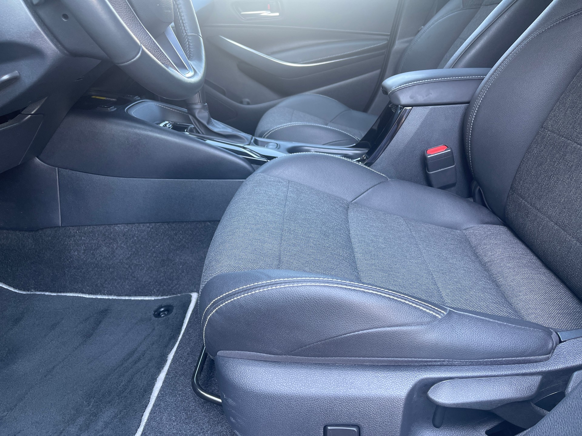 TOYOTA Corolla Touring Sports 2.0 HSD Trend e-CVT-image-8