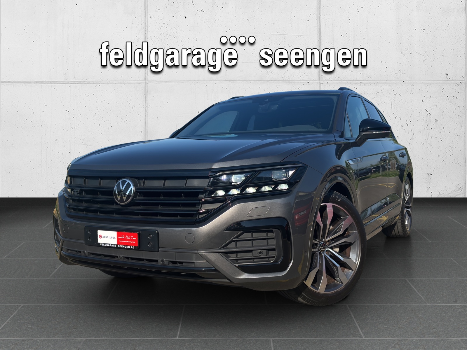 VW Touareg 3.0 TDI R Line Tiptronic mit AHK & Panorama-Ausstell-/Schiebedach