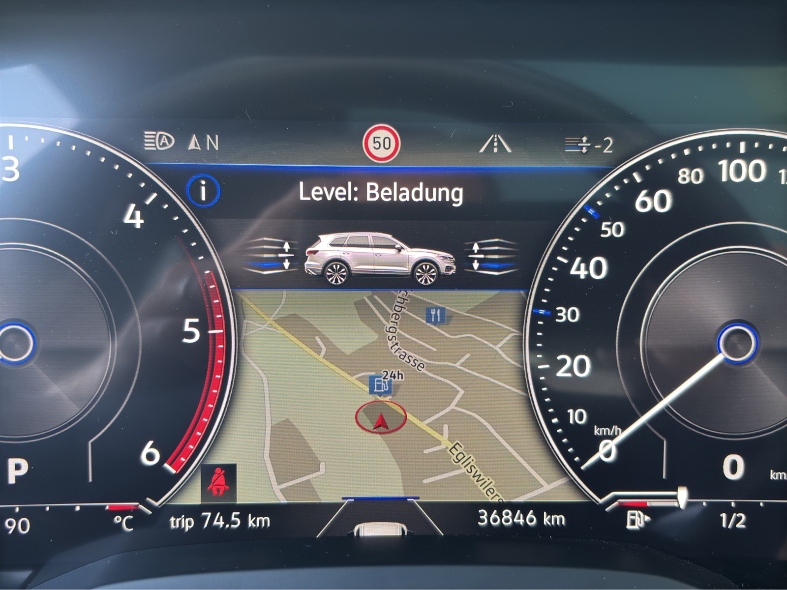 VW Touareg 3.0 TDI R Line Tiptronic mit AHK & Panorama-Ausstell-/Schiebedach-image-17