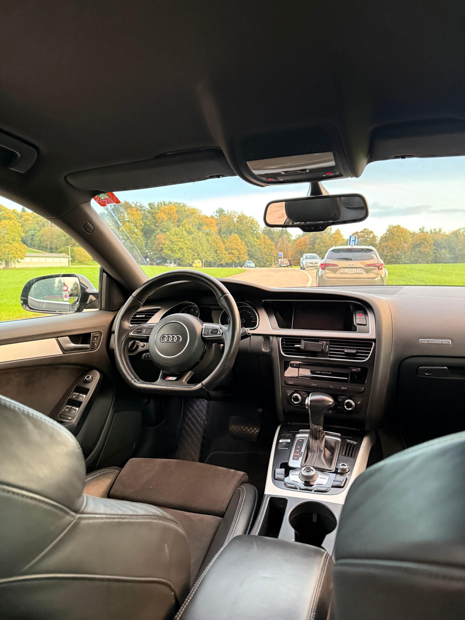 AUDI 2.0 TFSI quattro S-Tronic-image-3