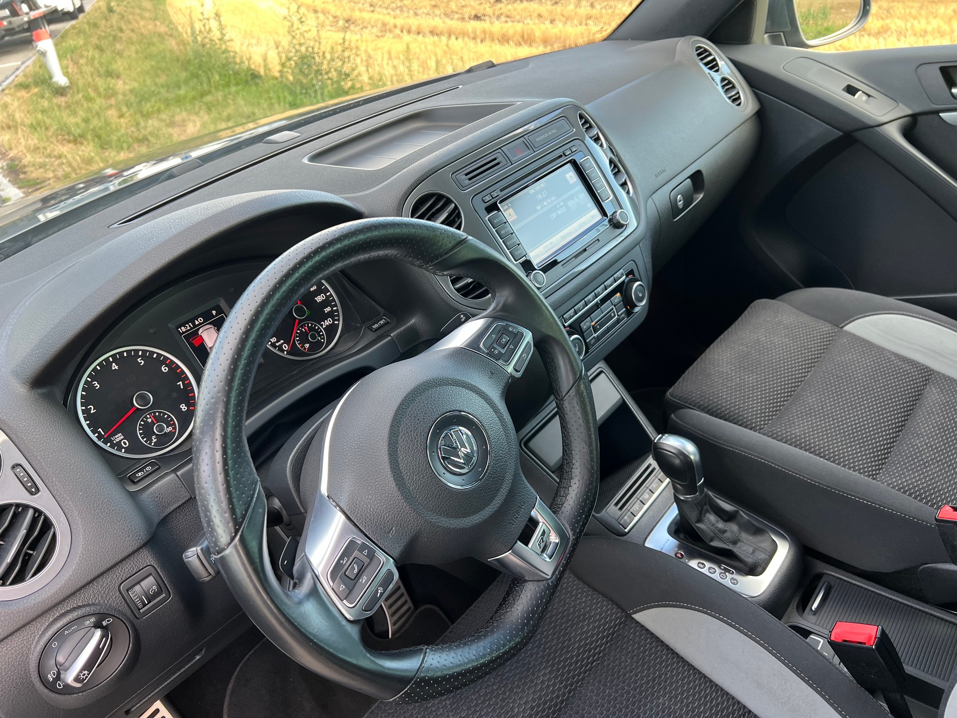 VW Tiguan 2.0 TSI Cup R-Line 4Motion DSG* 211 PS-image-19