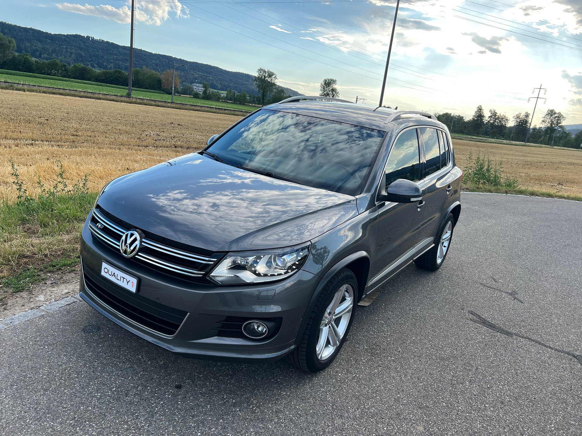 VW Tiguan 2.0 TSI Cup R-Line 4Motion DSG* 211 PS-image-10