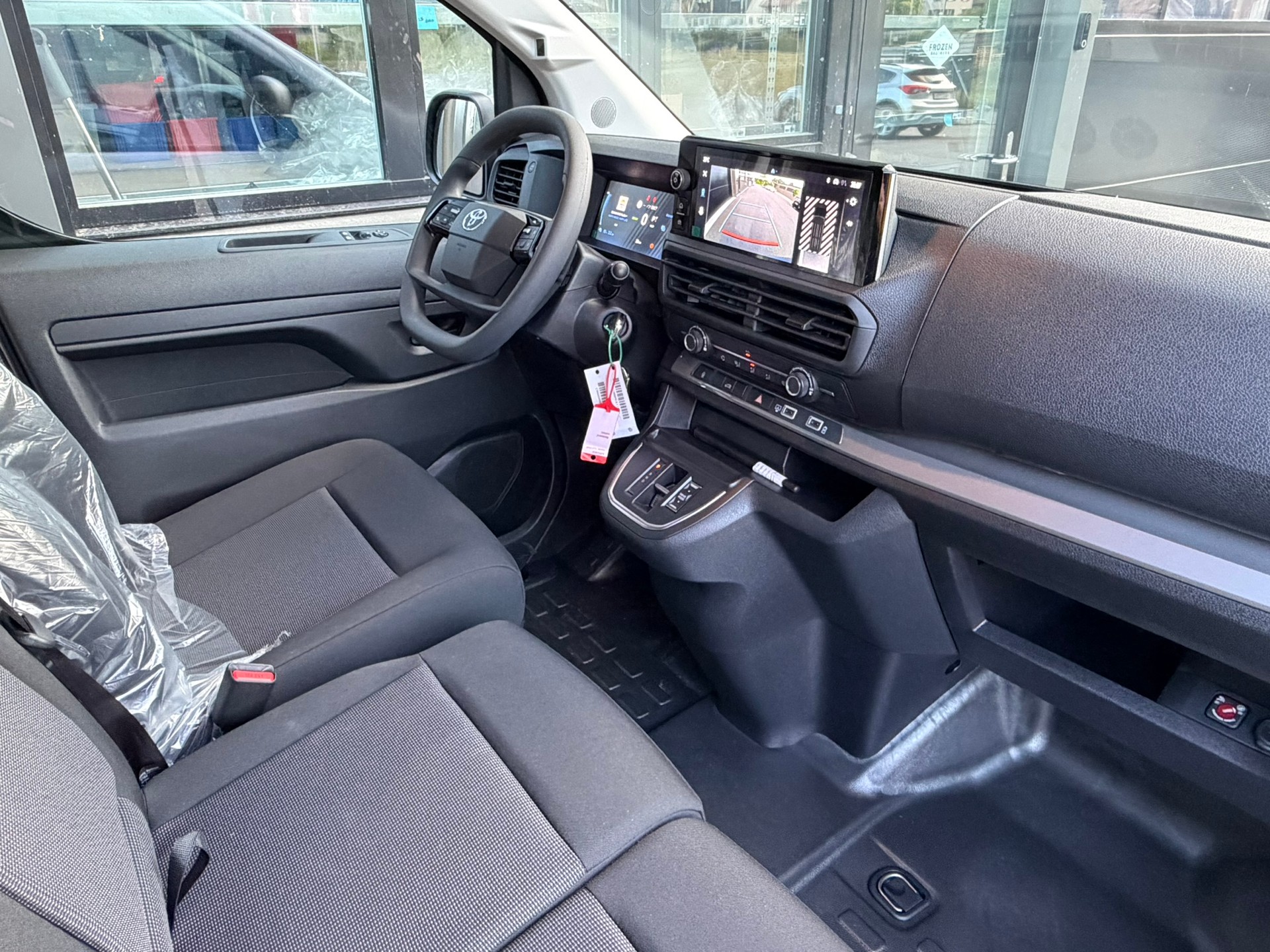 TOYOTA Proace EV 75kWh Medium Active-image-13