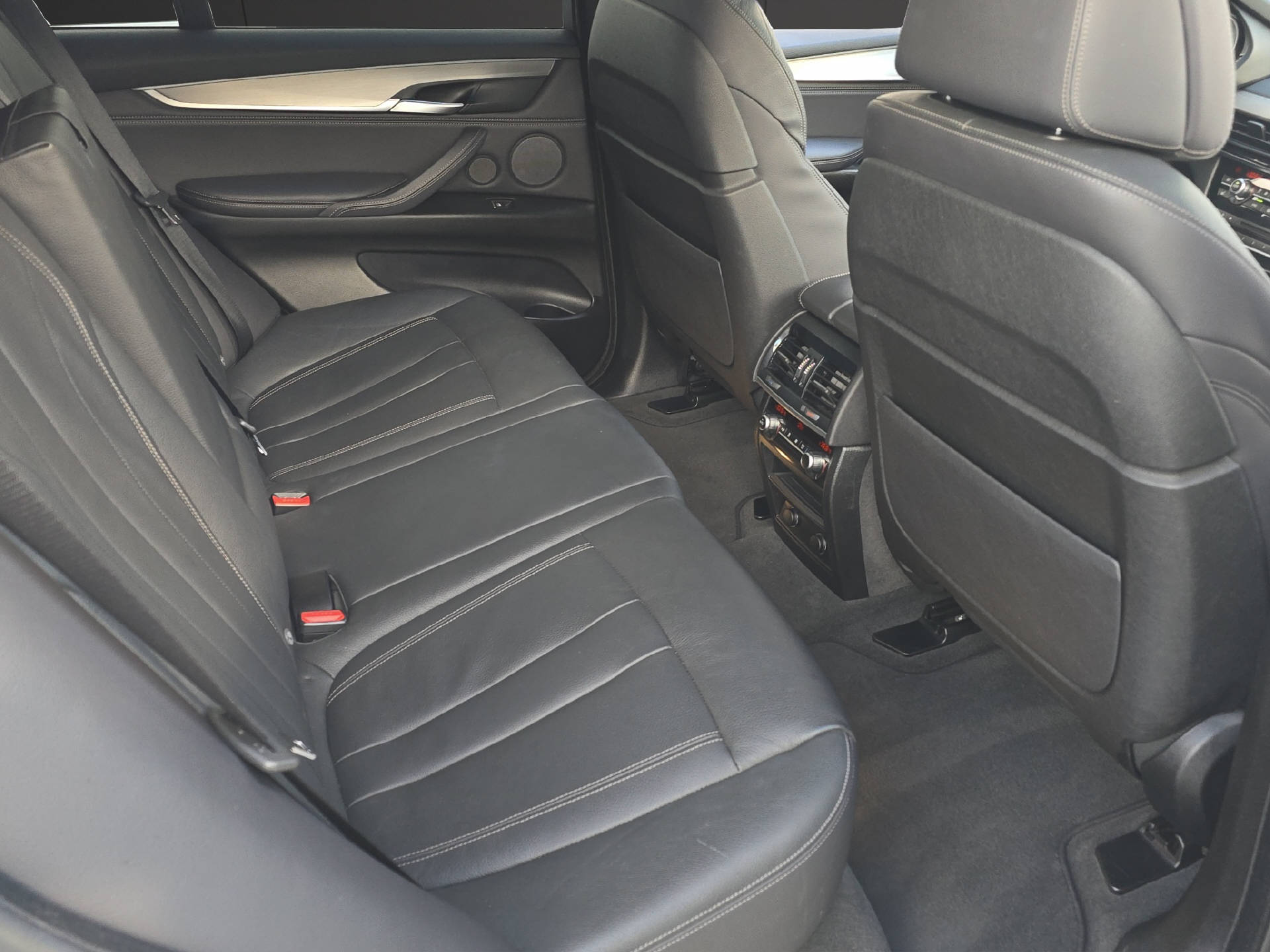 BMW X5 30d xDrive M Sport ** Frisch ab MFK & 12 Monate GARANTIE **-image-11