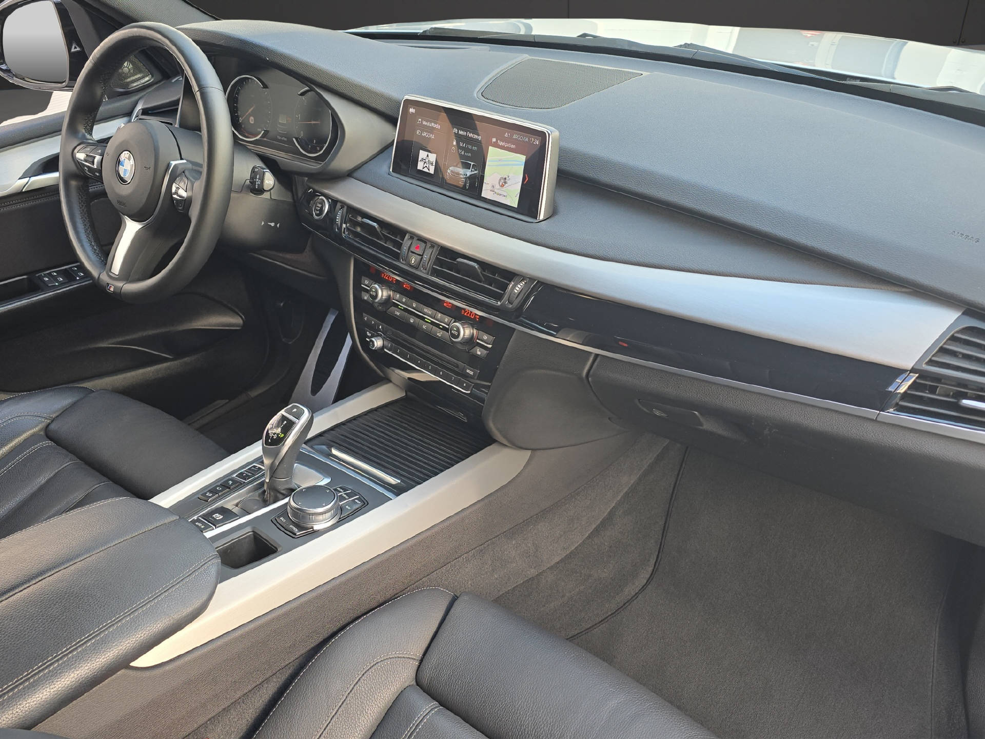 BMW X5 30d xDrive M Sport ** Frisch ab MFK & 12 Monate GARANTIE **-image-10