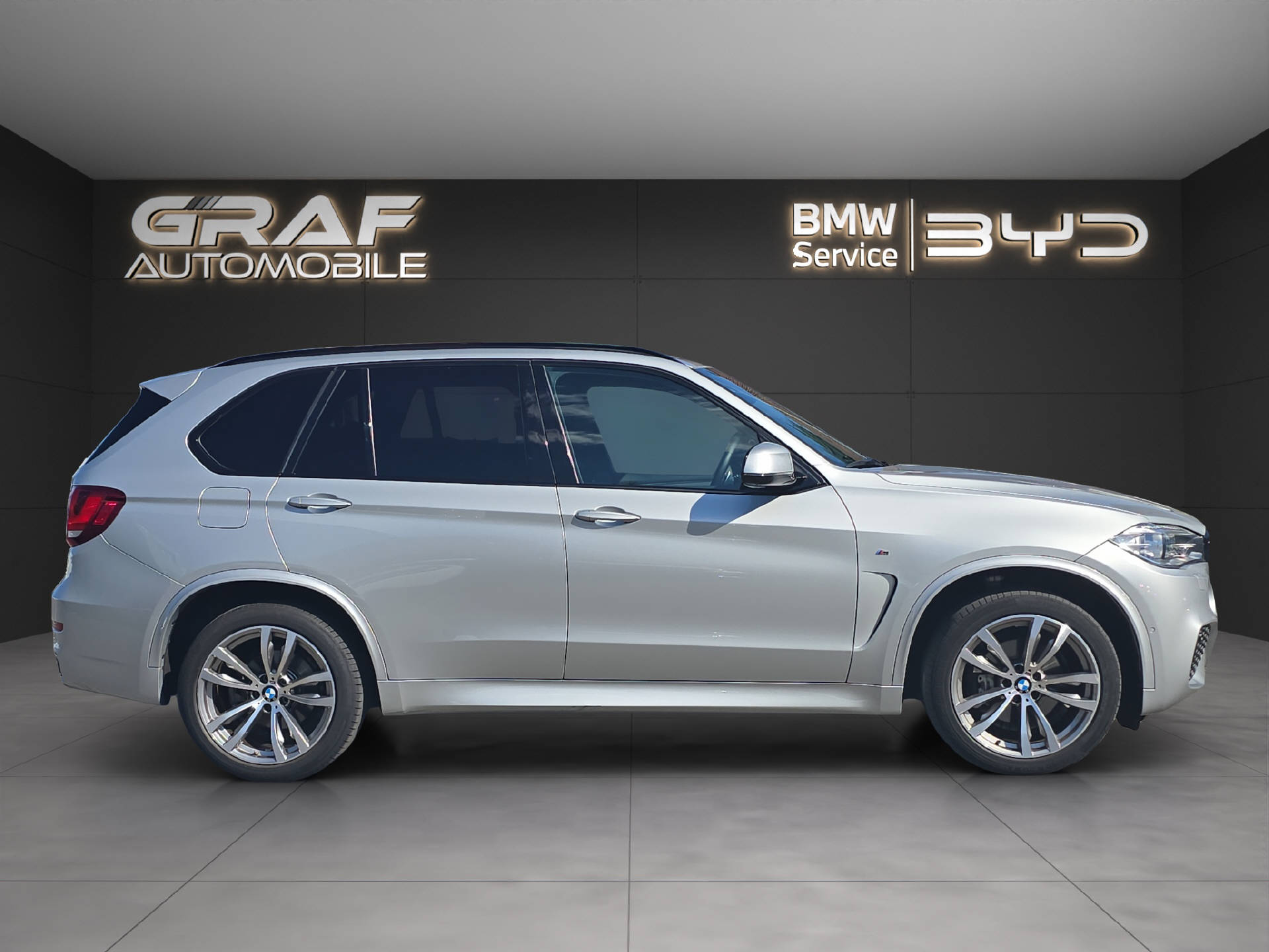 BMW X5 30d xDrive M Sport ** Frisch ab MFK & 12 Monate GARANTIE **-showroom-element-3