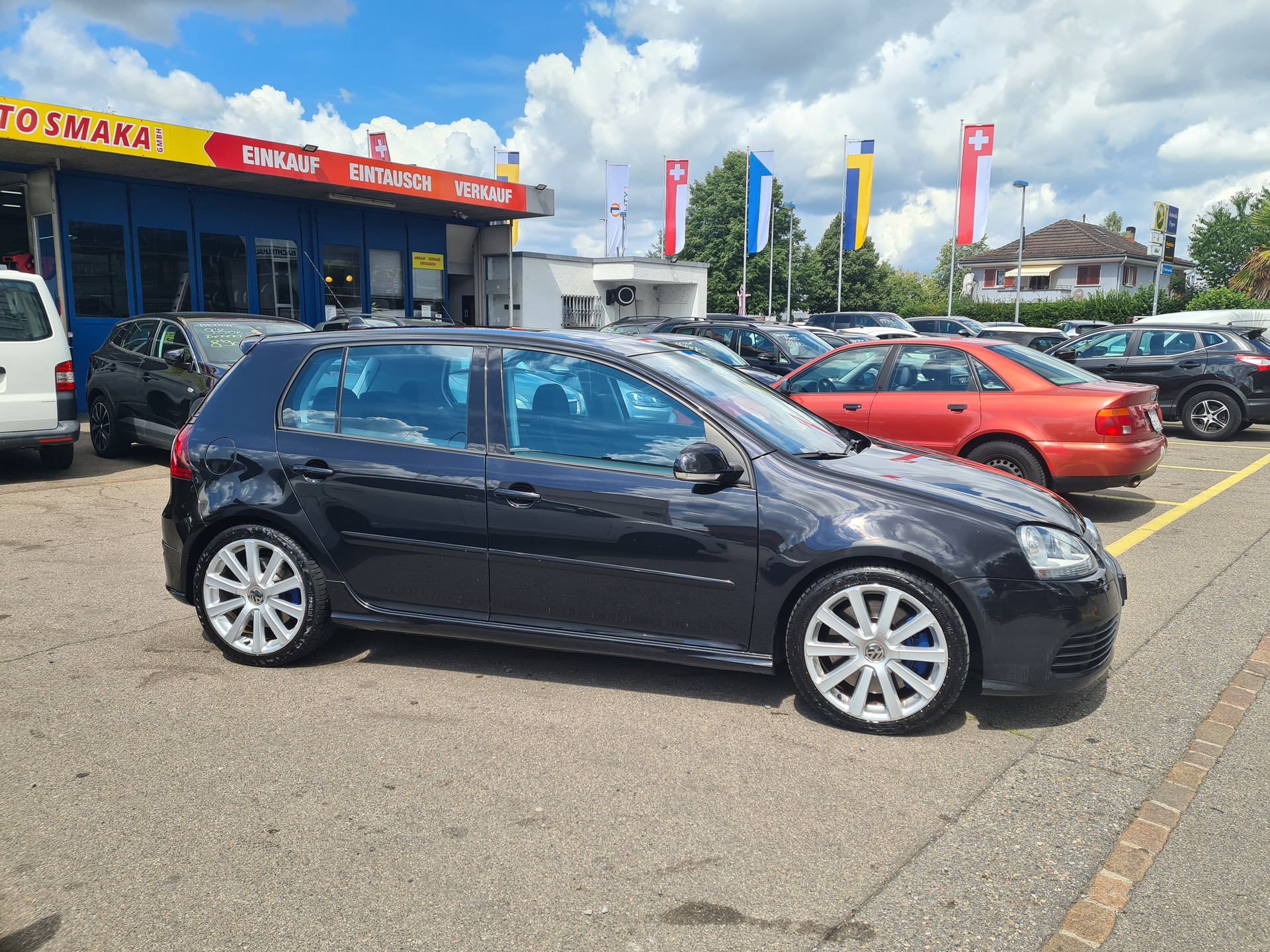 VW Golf R32 4Motion-showroom-element-1