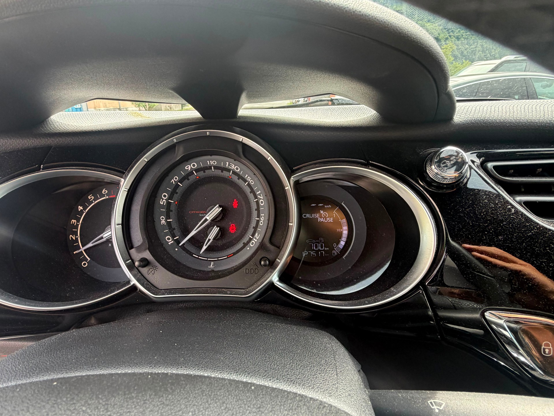 DS AUTOMOBILES DS3 1.2 PureTech SO Irresistible-image-9