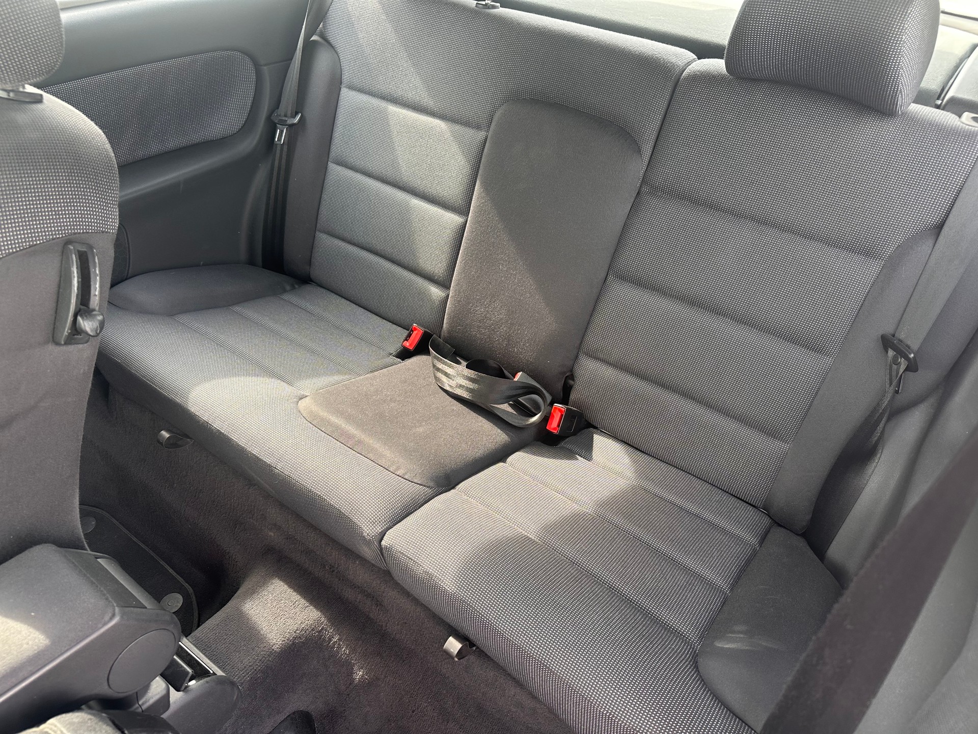 AUDI A3 1.6 Attraction-image-9