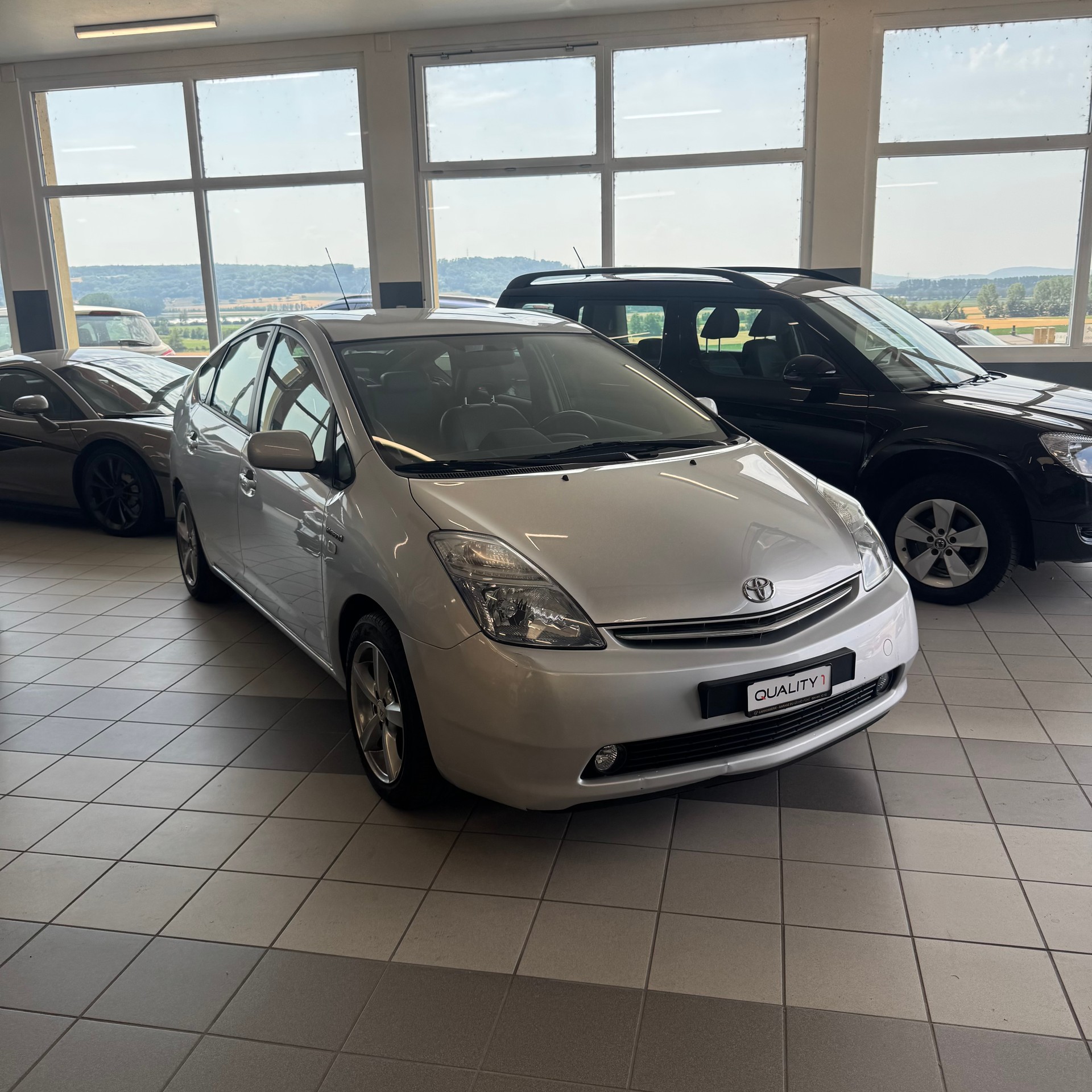 TOYOTA Prius 1.5 16V Hybrid-showroom-element-3