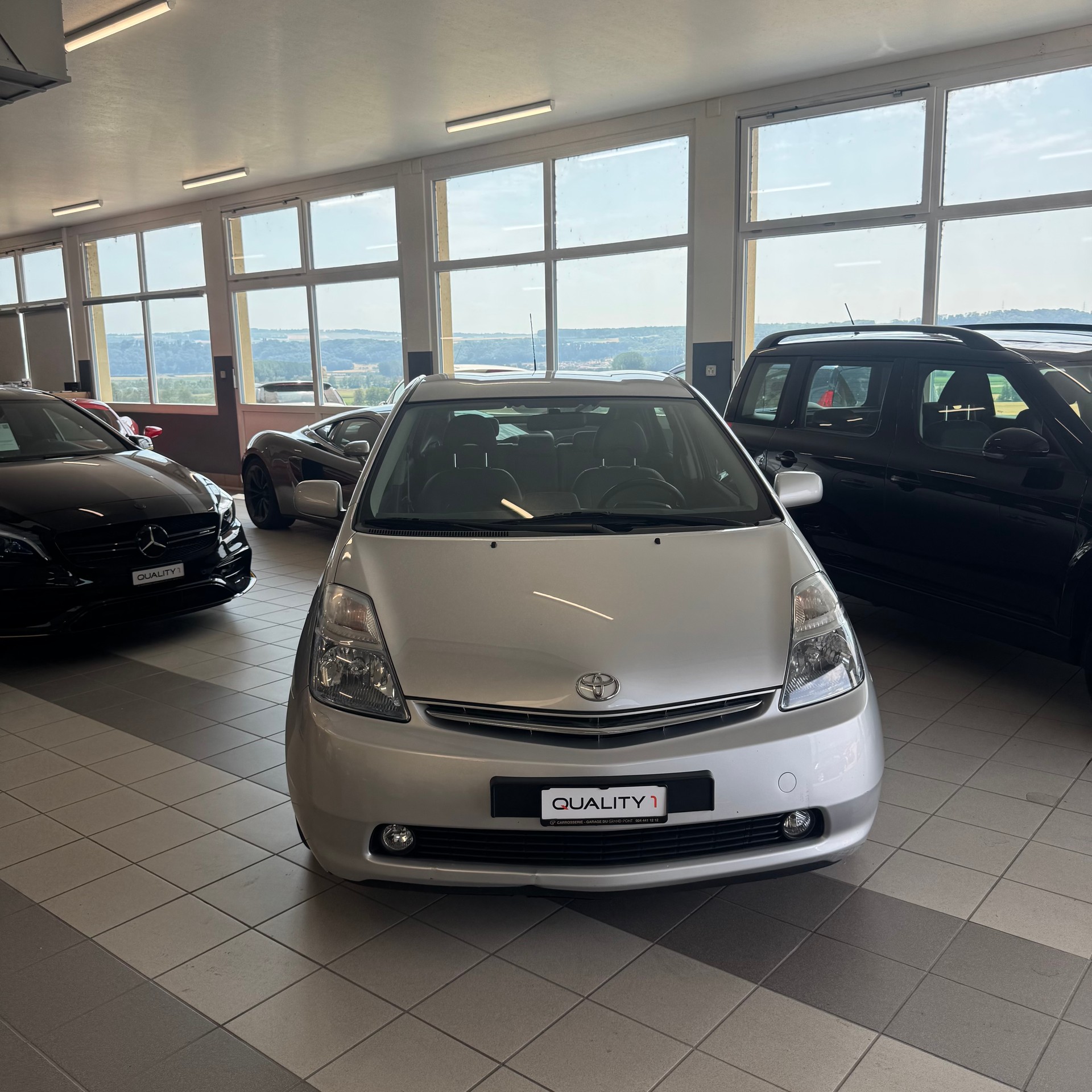 TOYOTA Prius 1.5 16V Hybrid-showroom-element-2