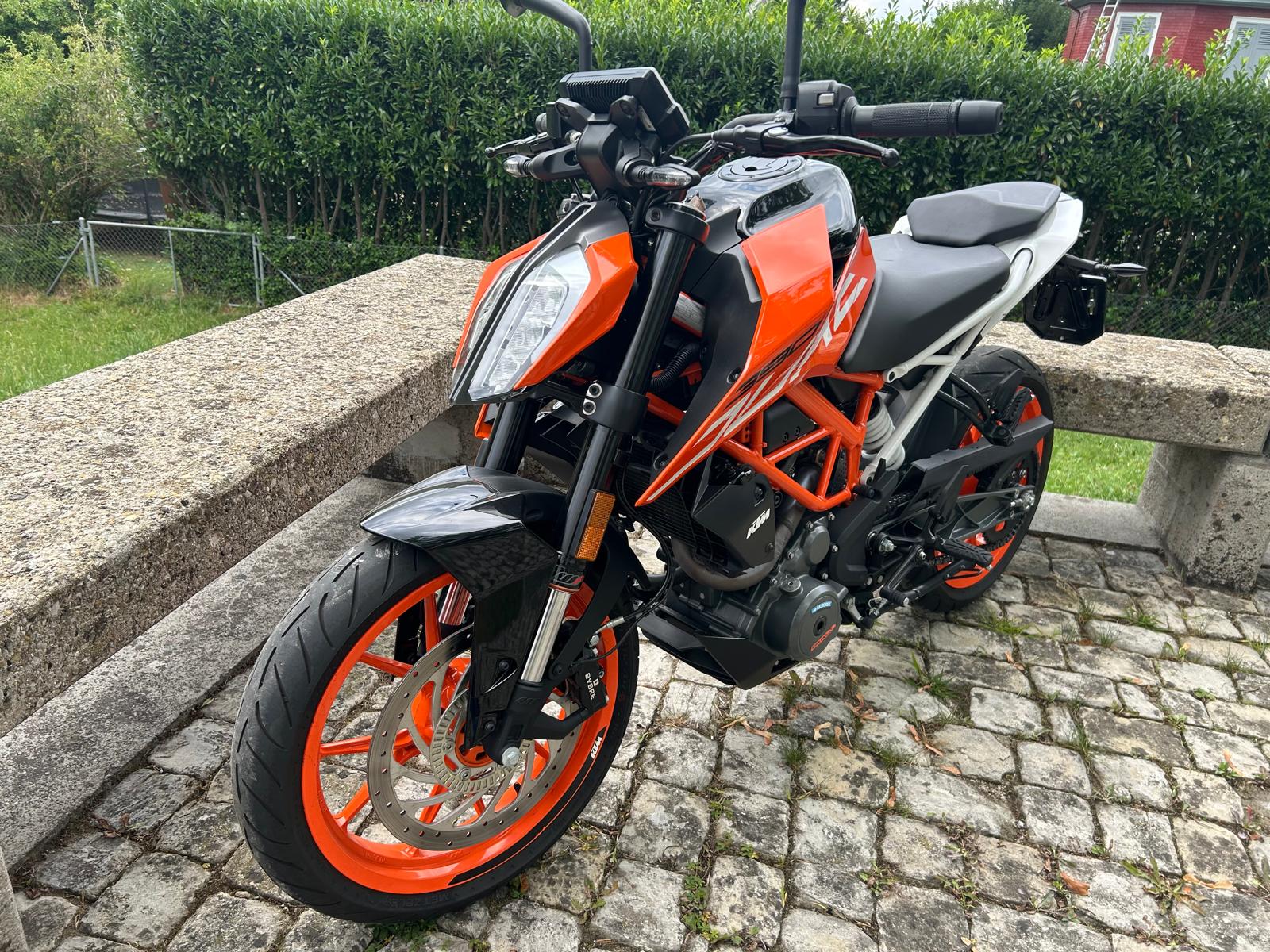 KTM 390 Duke ABS-image-3