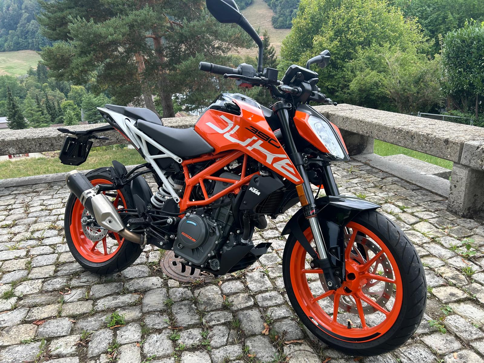 KTM 390 Duke ABS-image-2