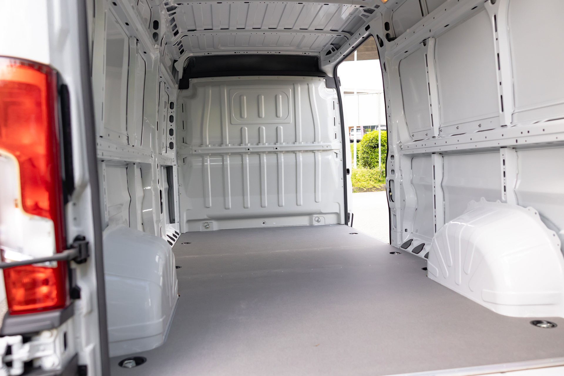 FIAT Ducato L2H2 Türe 270°-image-6