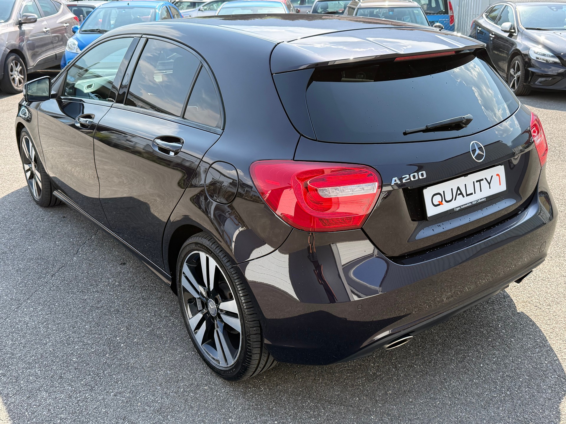 MERCEDES-BENZ A 200-image-2