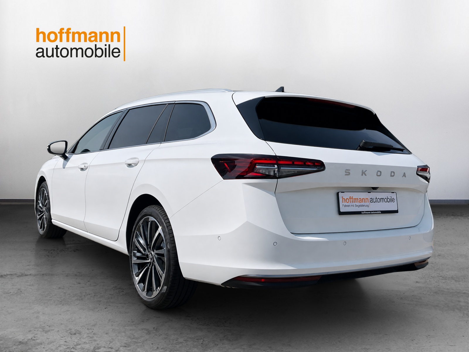 SKODA Superb Combi 2.0 TSI L&K 4x4 DSG-image-5