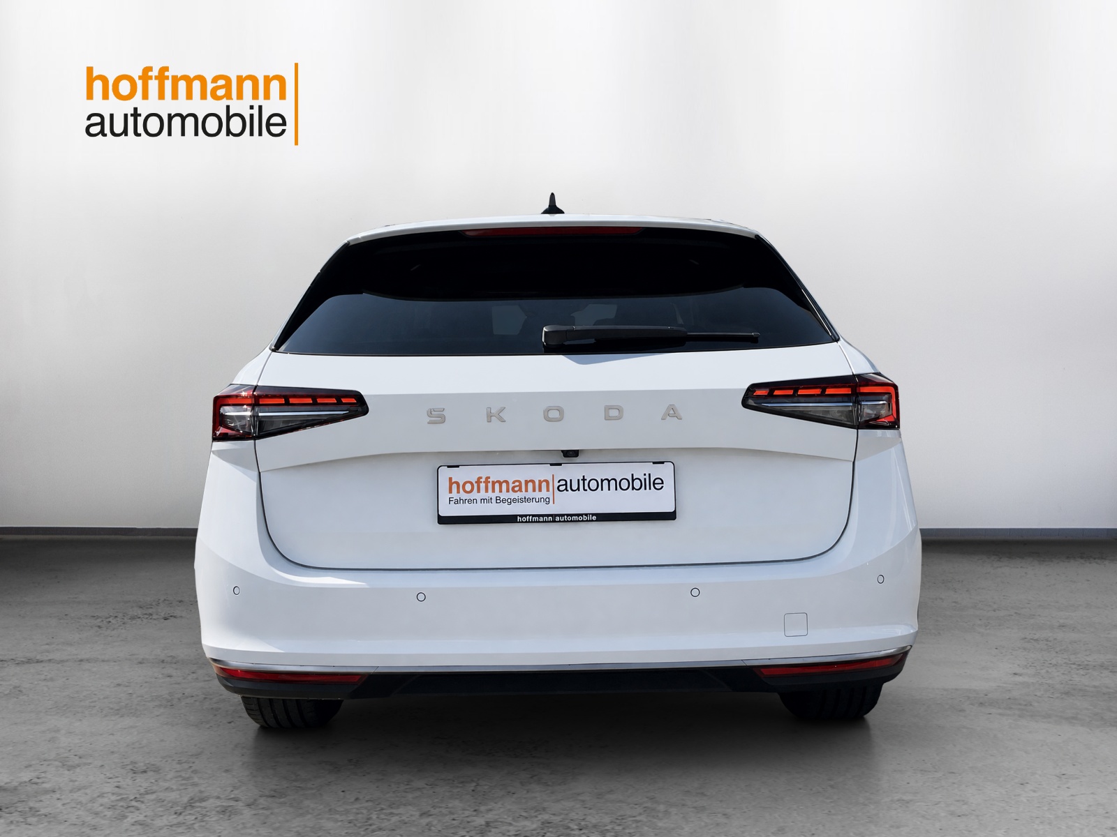 SKODA Superb Combi 2.0 TSI L&K 4x4 DSG-image-4