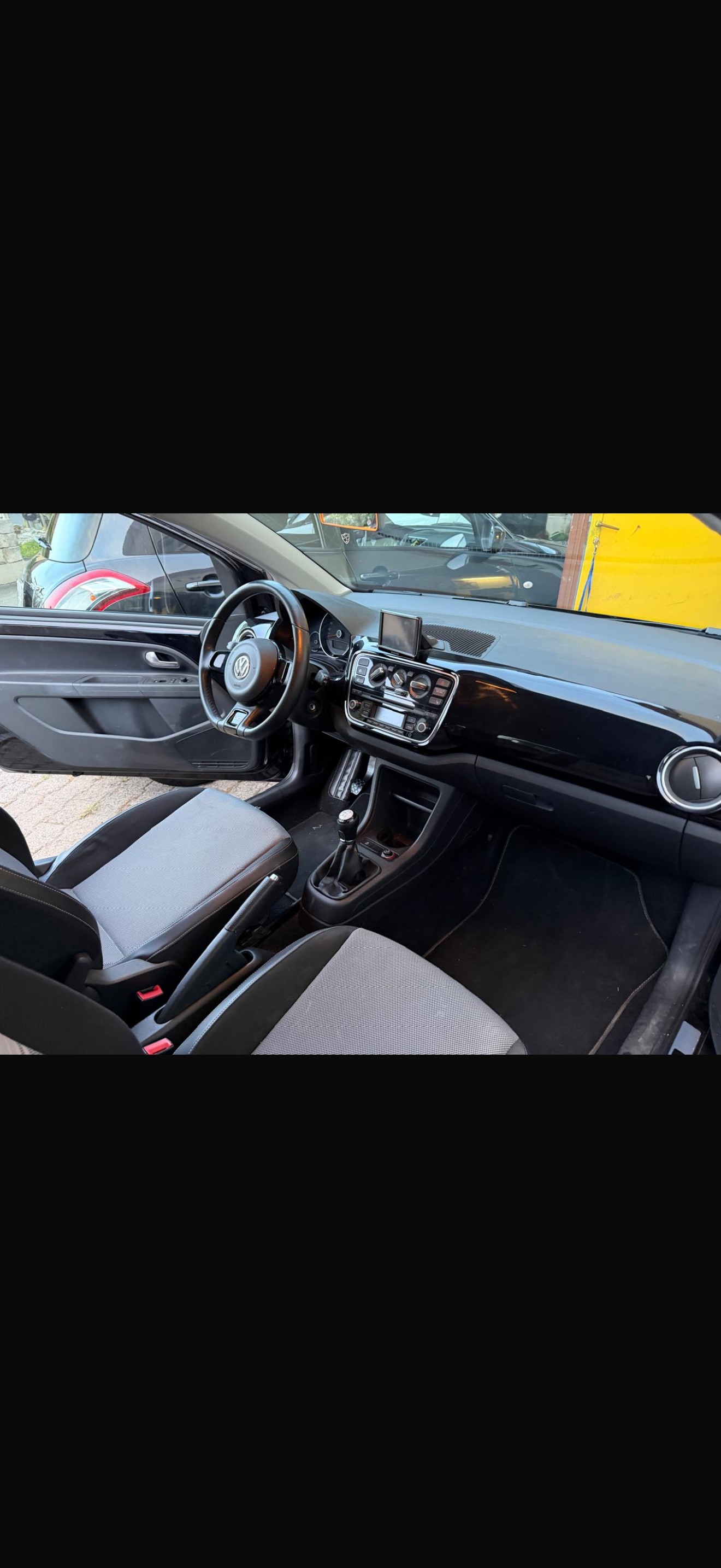 VW Up 1.0 move up-image-7