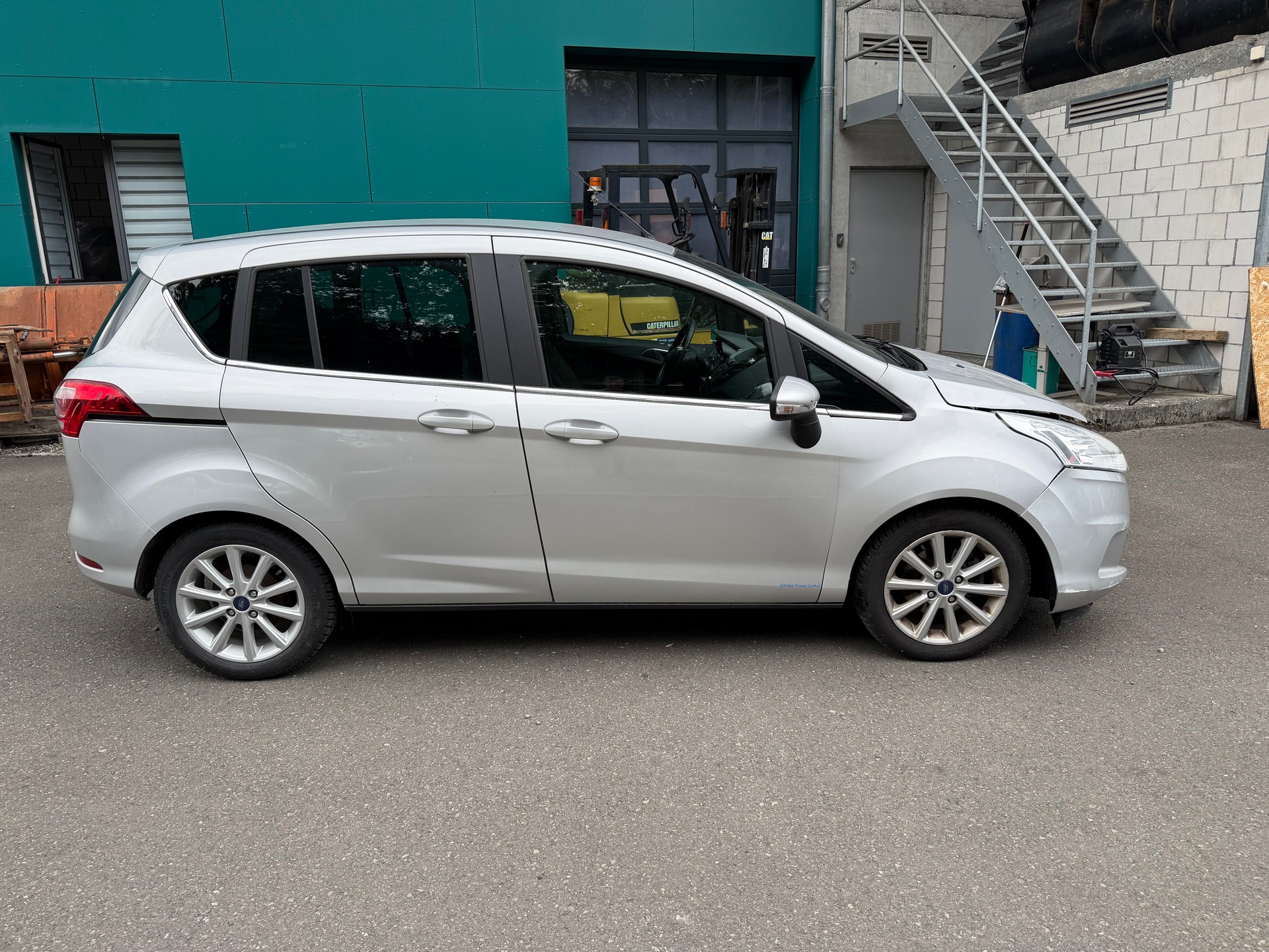 FORD B-Max 1.6 Ti-VCT Titanium PowerShift-image-3