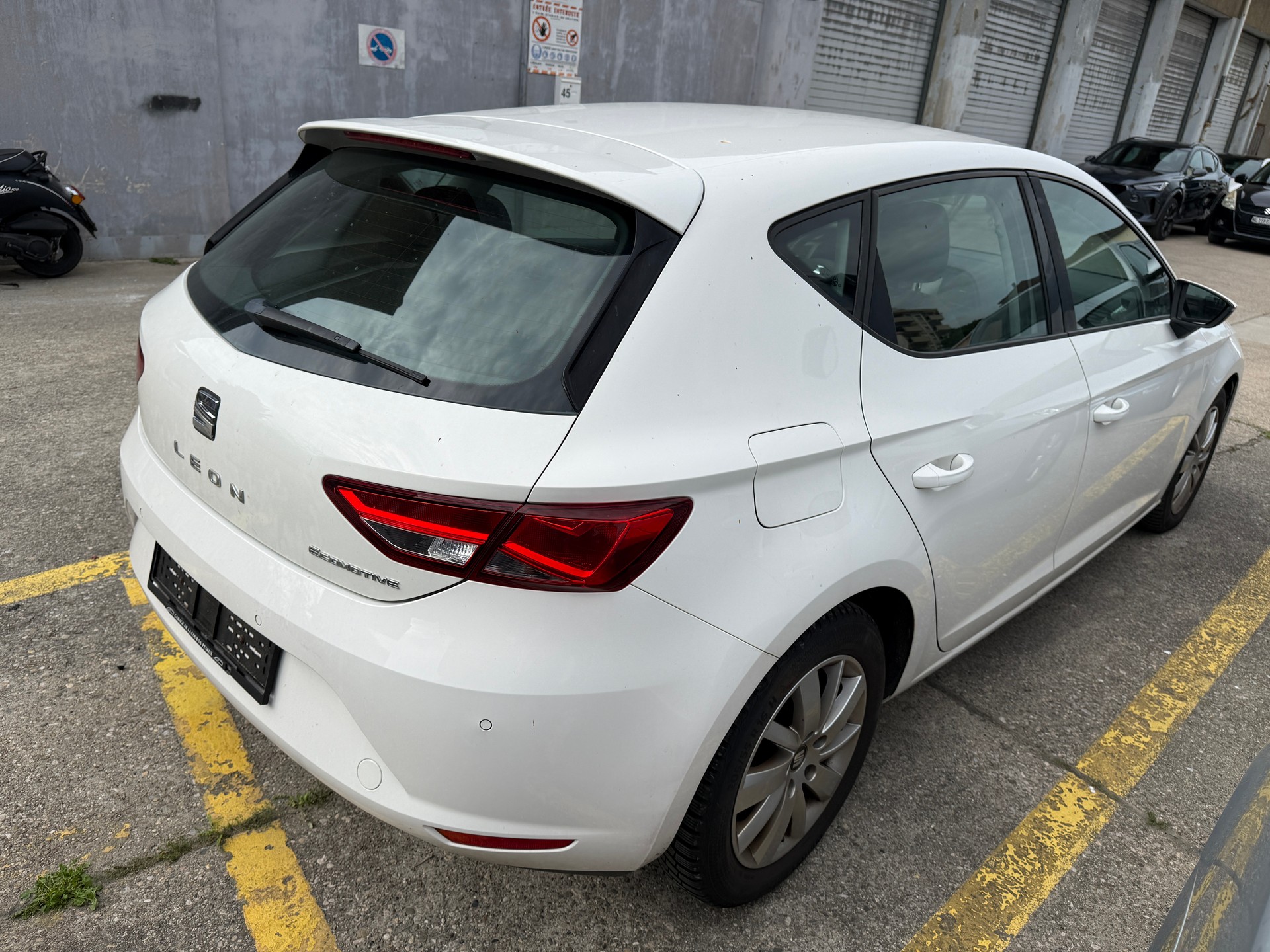 SEAT Leon 1.0 Ecomotive TSI Style-image-1