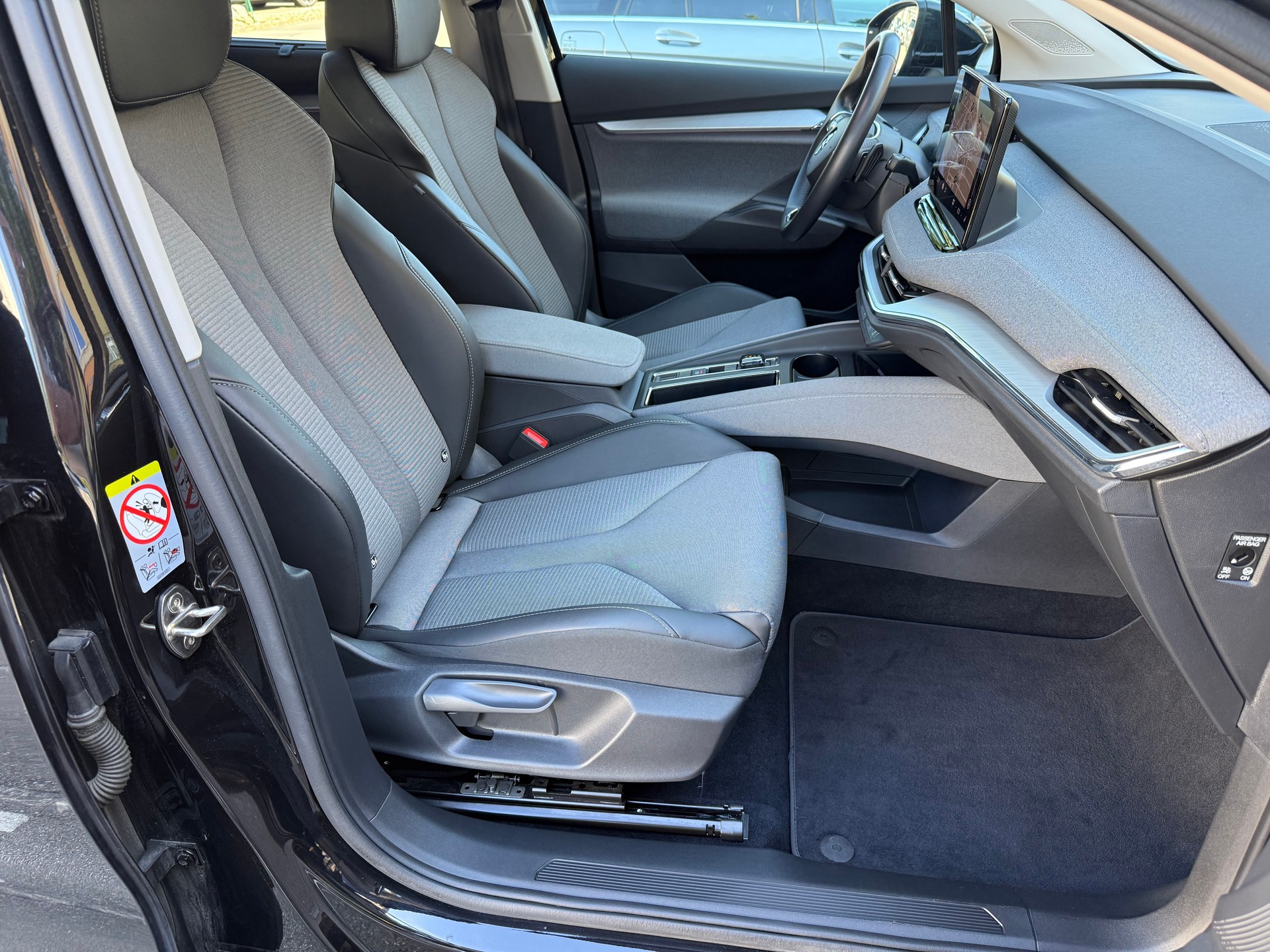 SKODA Enyaq iV 80x-image-15