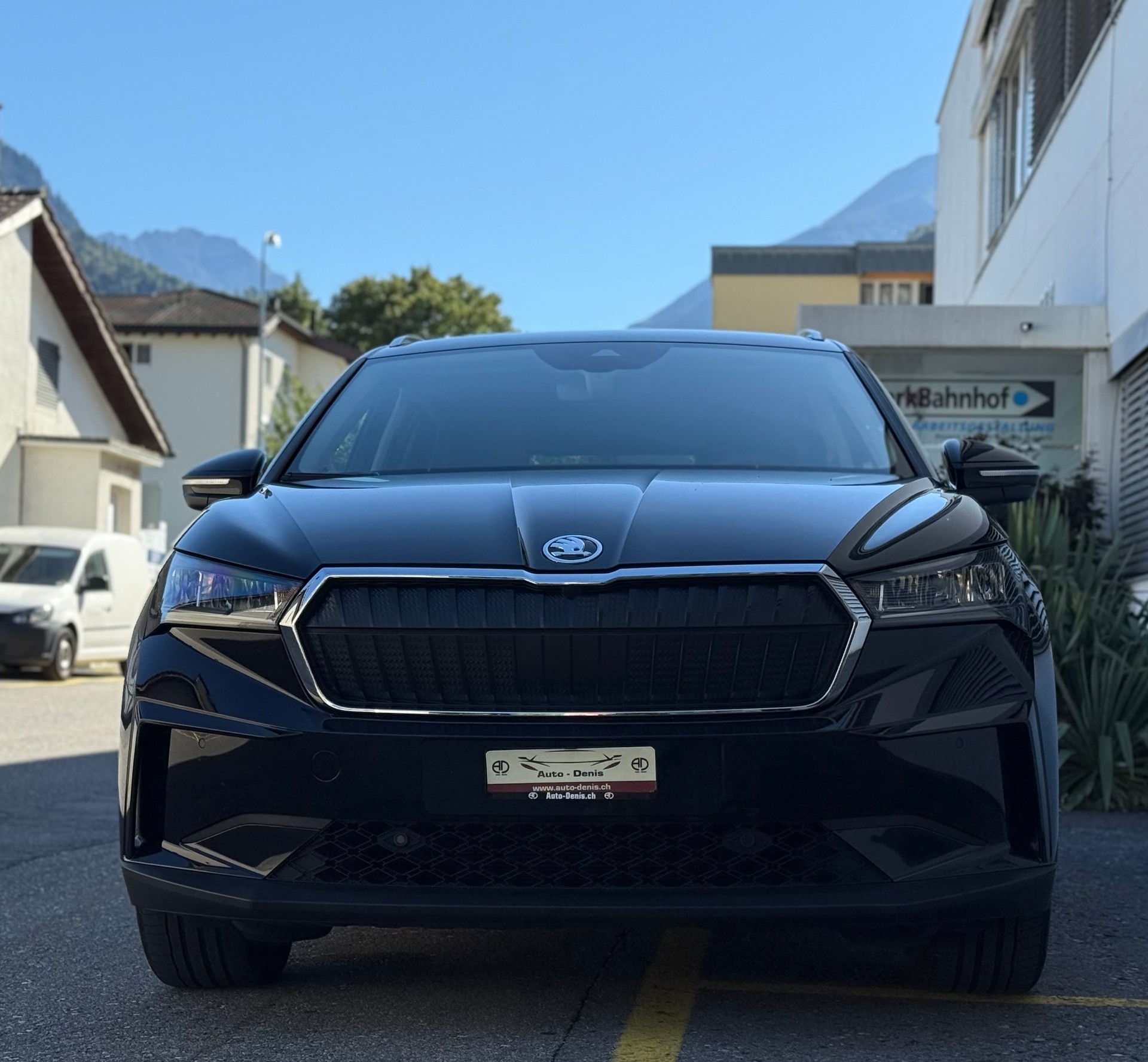 SKODA Enyaq iV 80x-showroom-element-1