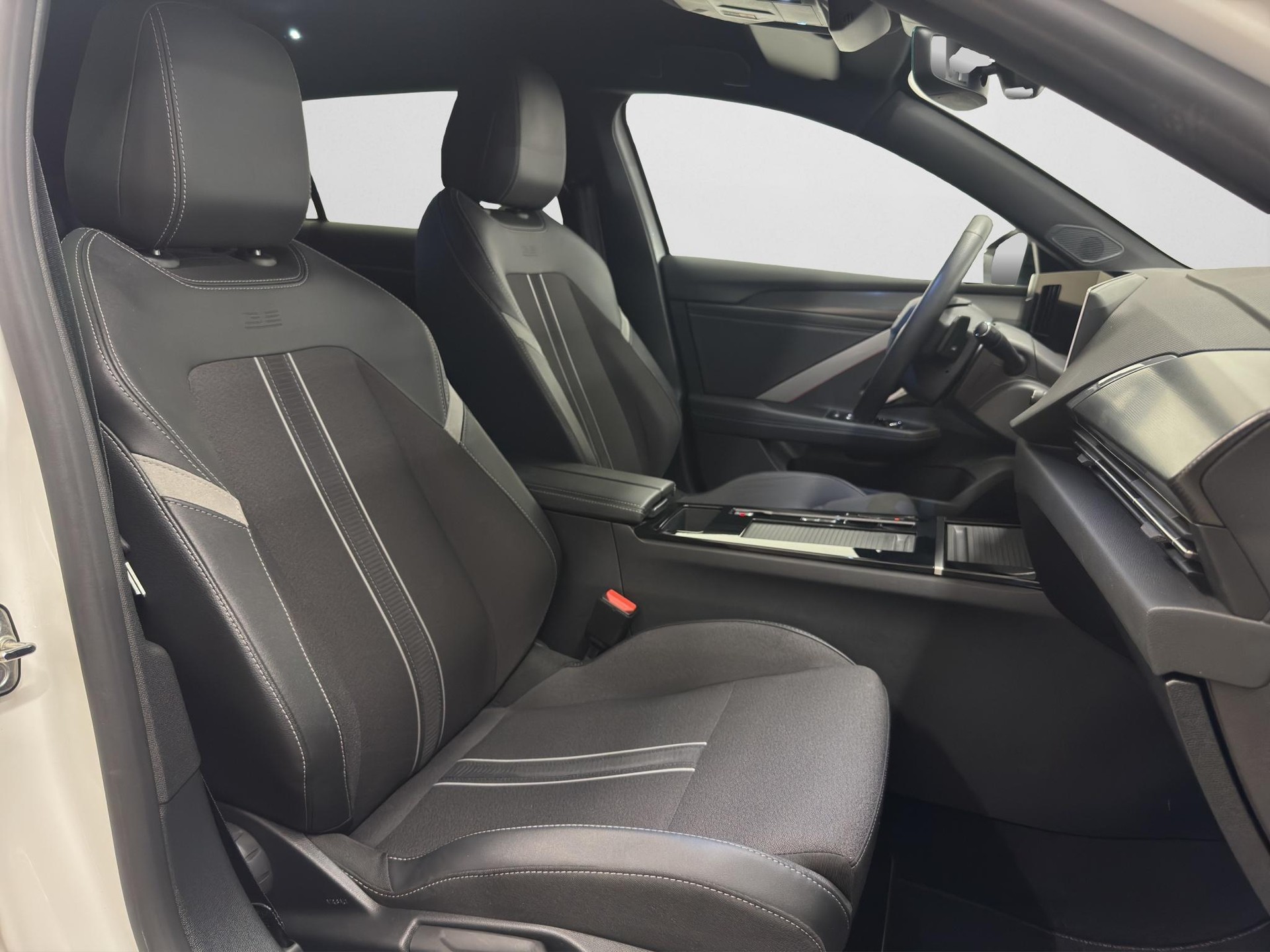 OPEL Astra Sports Tourer 1.6 T PHEV 180 GS-image-10