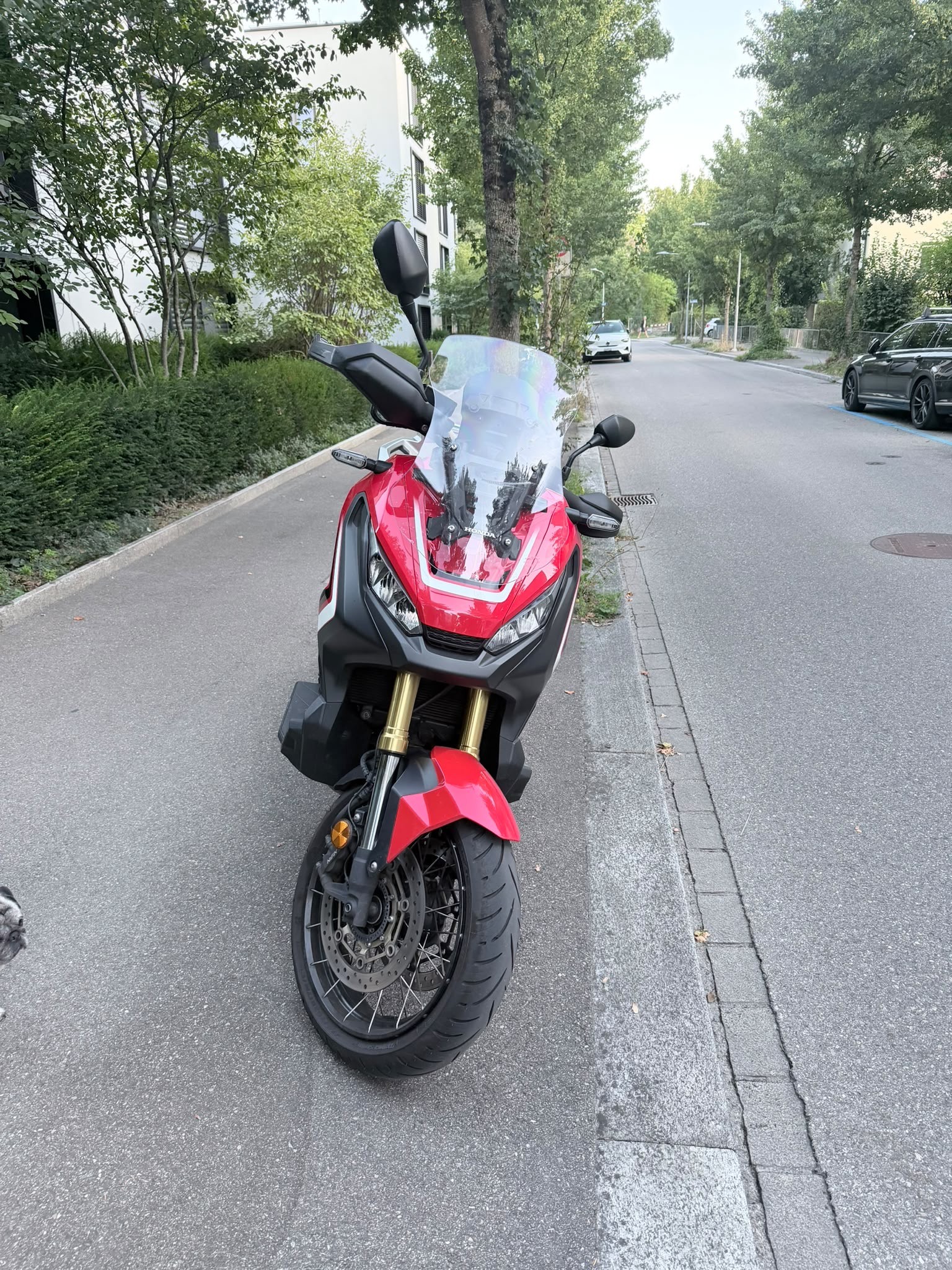 HONDA X-ADV 750 ABS-image-1