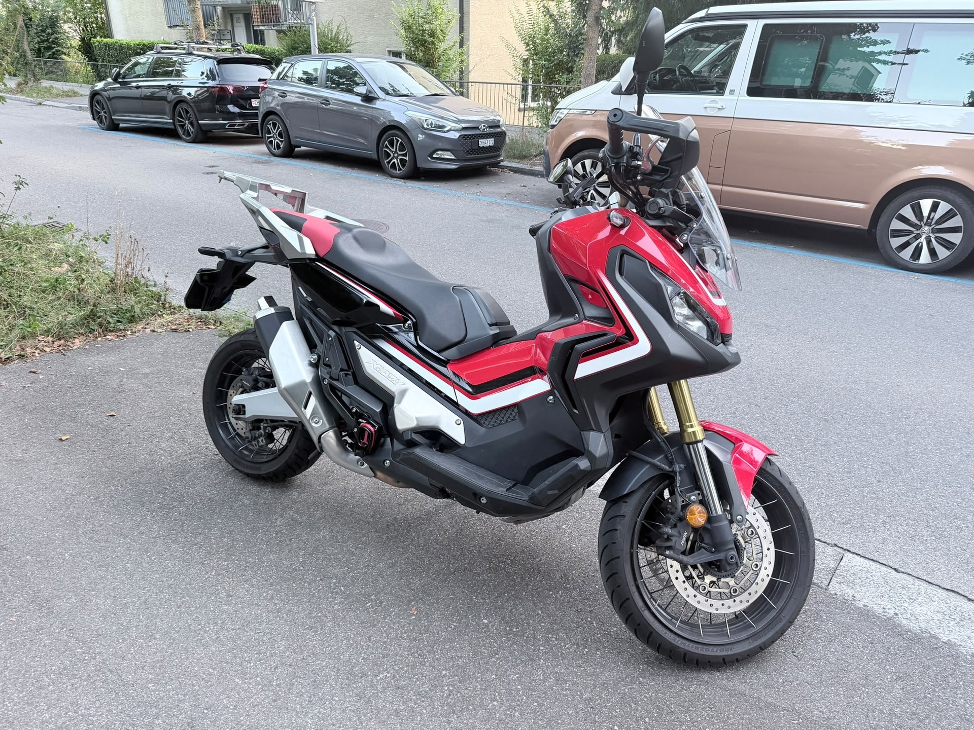 HONDA X-ADV 750 ABS-image-0