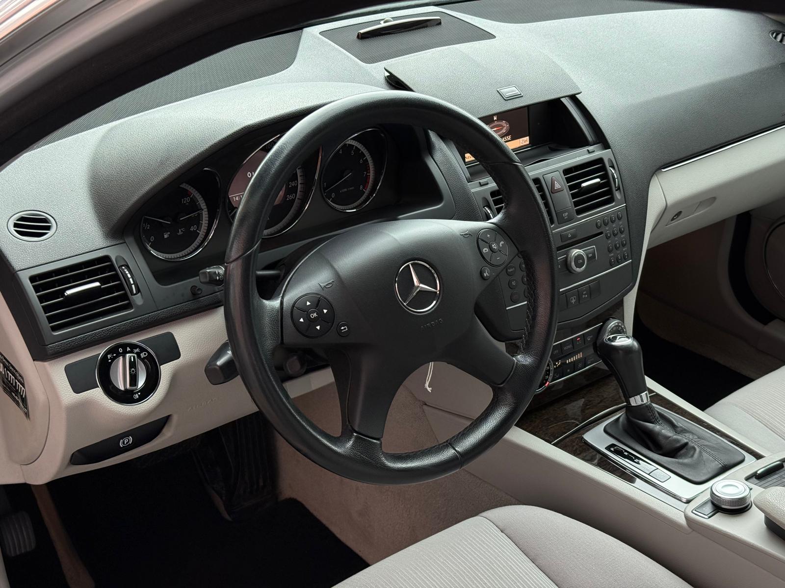 MERCEDES-BENZ C 300 Elégance 7G-Tronic / MFK 09.2026-image-10