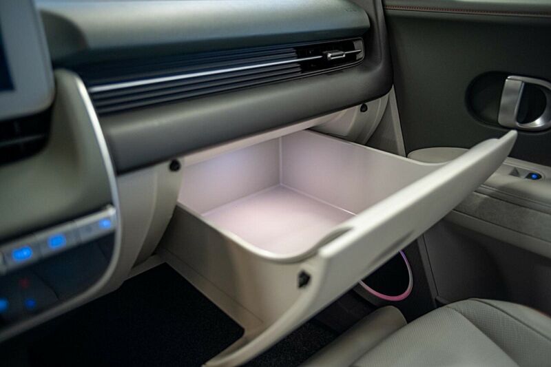 HYUNDAI Ioniq 5 Vertex 72 kWh 4WD (mit Aviloo-Zertifikat)-image-8