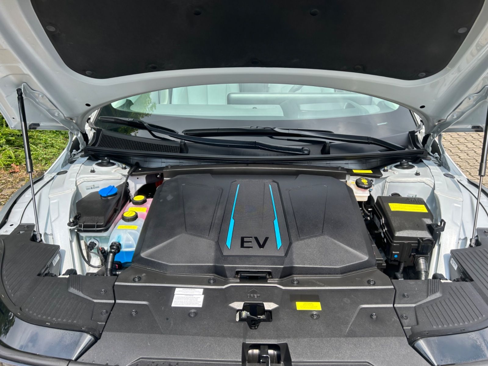 HYUNDAI Ioniq 5 Vertex 72 kWh 4WD (mit Aviloo-Zertifikat)-image-13