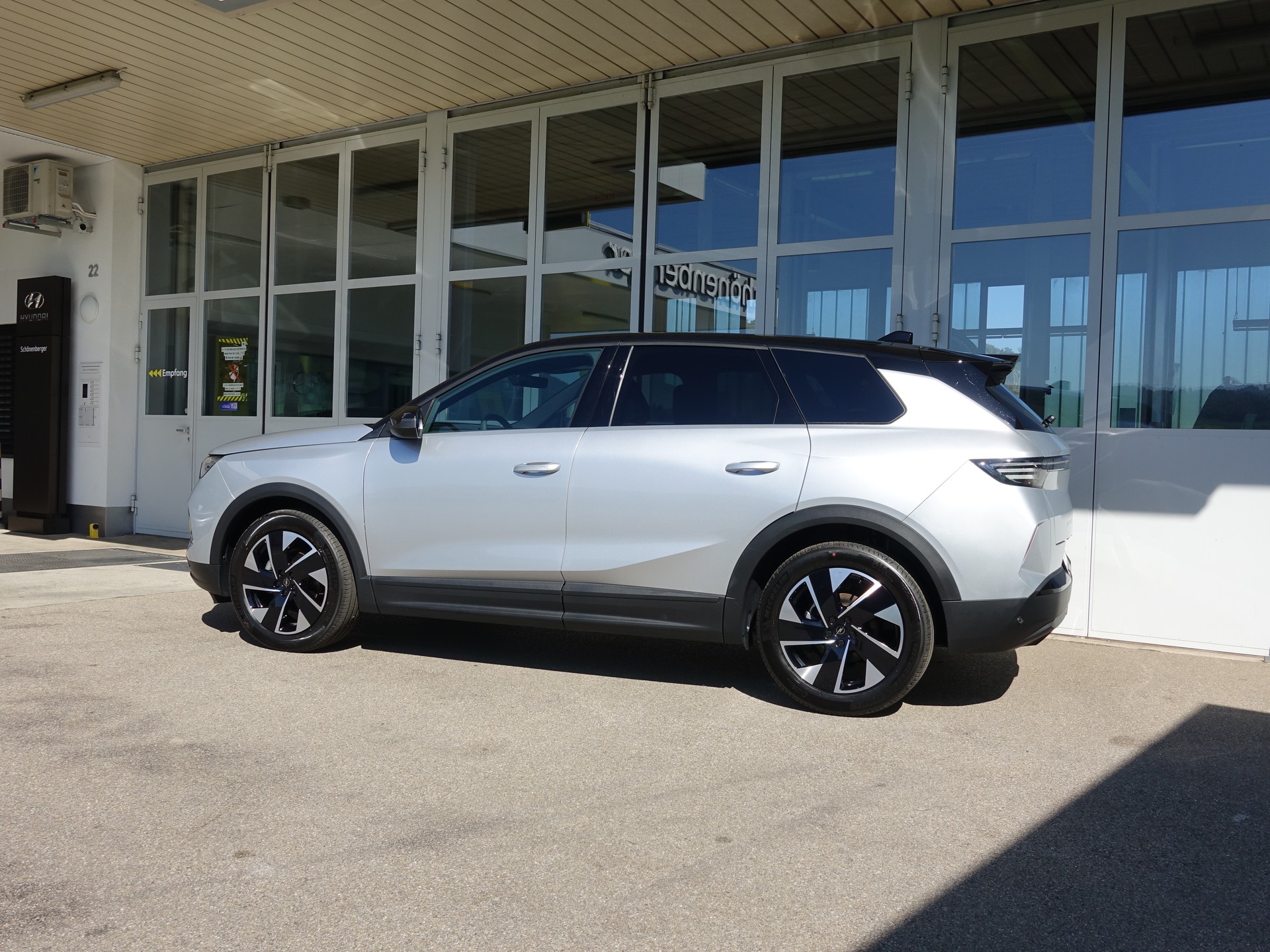 OPEL Grandland 1.2MHEV GS eDCT-showroom-element-3