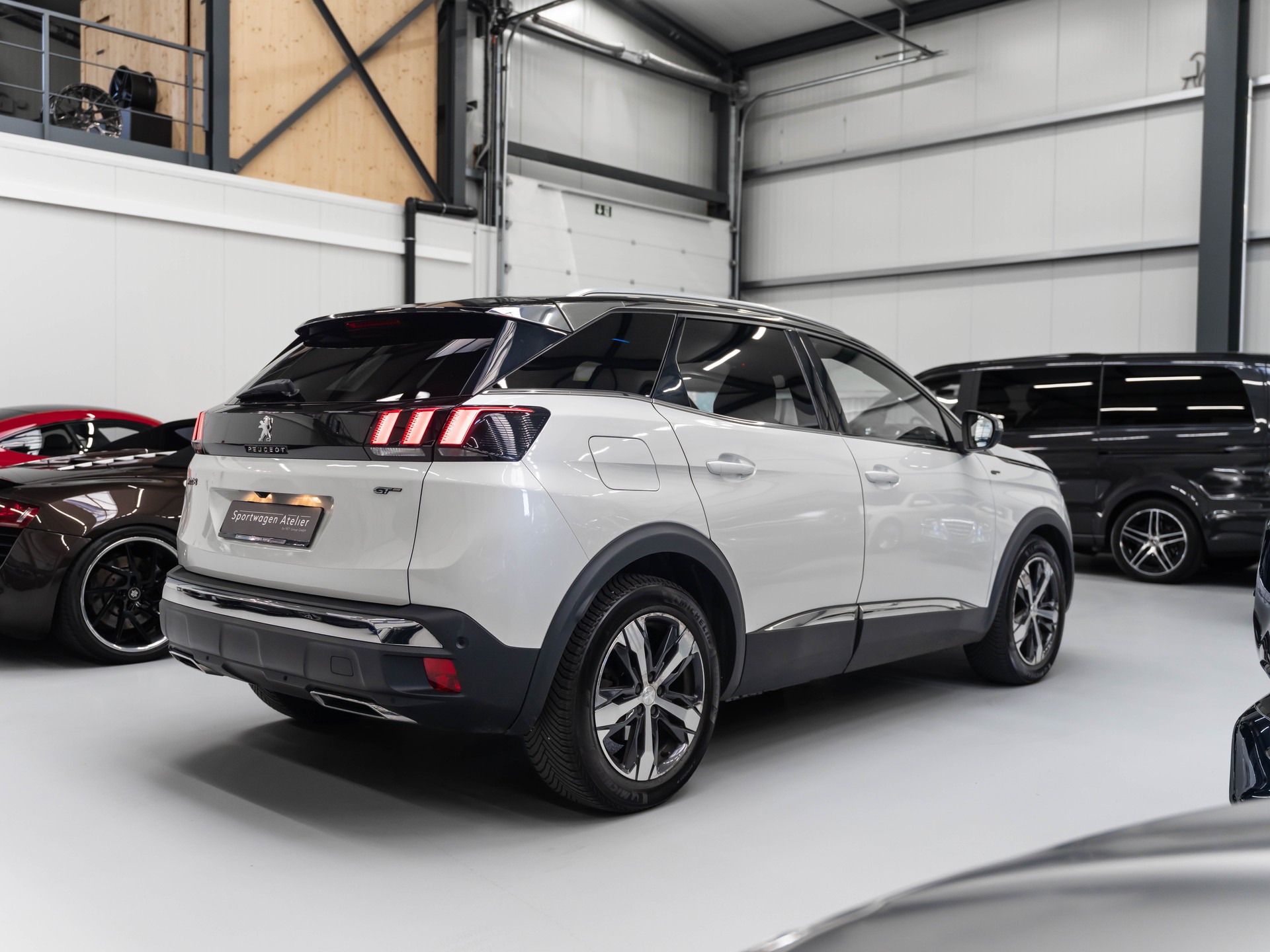 PEUGEOT 3008 2.0 BlueHDi GT EAT-showroom-element-3