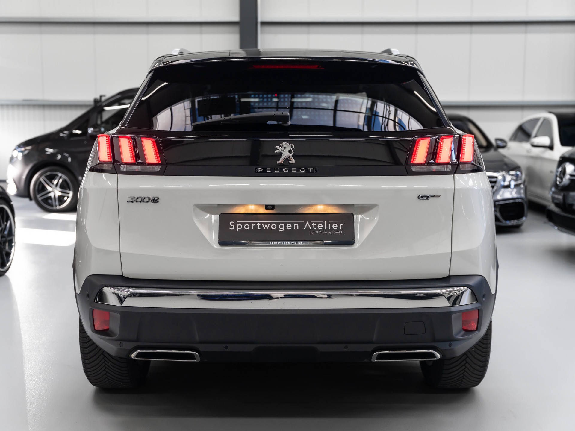 PEUGEOT 3008 2.0 BlueHDi GT EAT-showroom-element-2