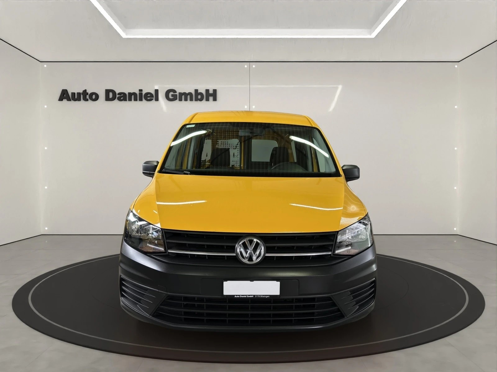 VW Caddy Maxi 1.0TSI BlueMotion Technology-showroom-element-1