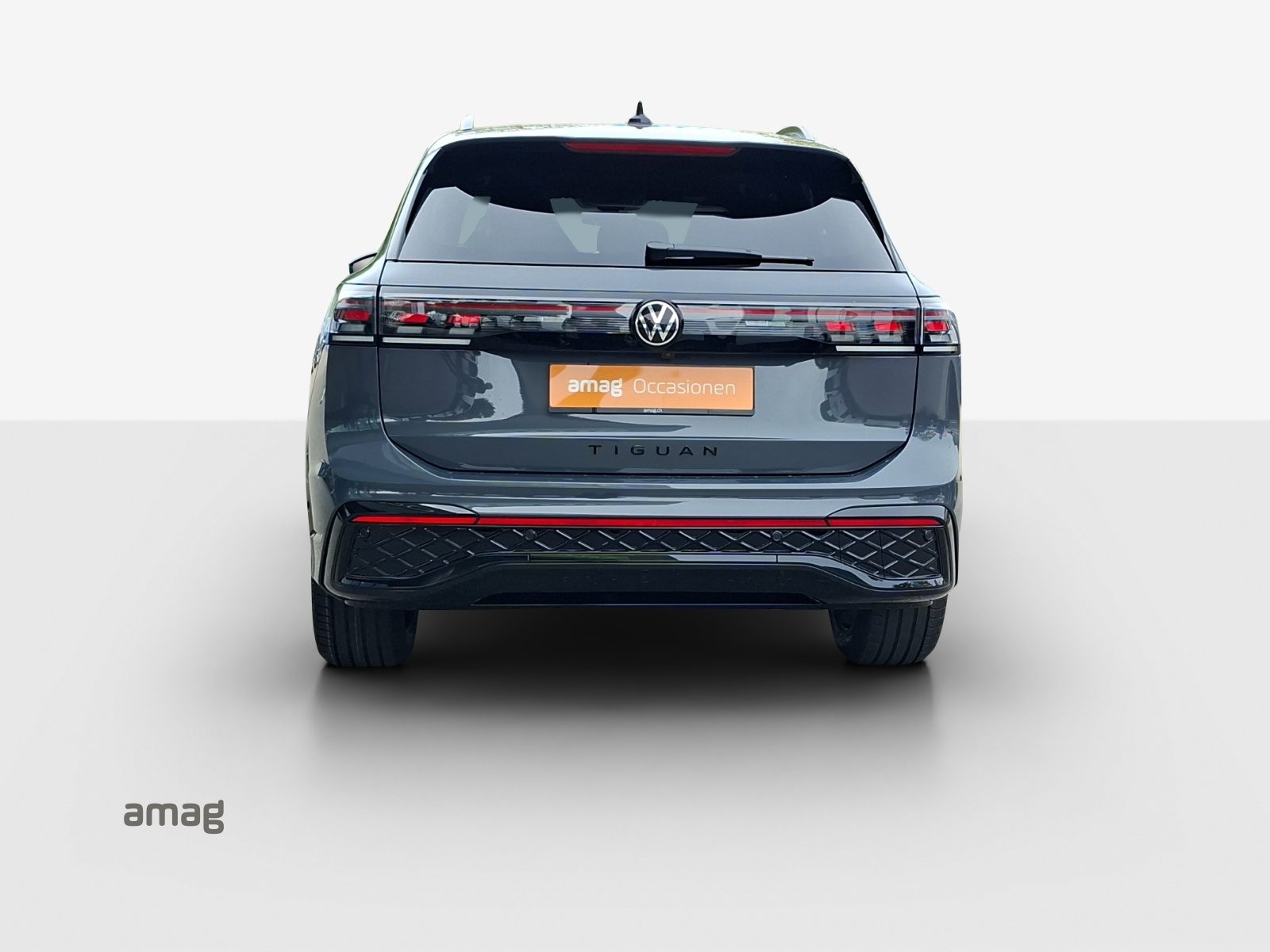 VW Tiguan 2.0 TSI DSG R-Line 4Motion-showroom-element-3
