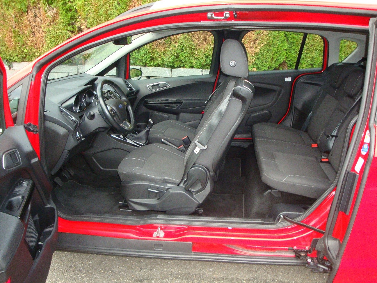 FORD B-Max 1.0 SCTi Titanium-image-5