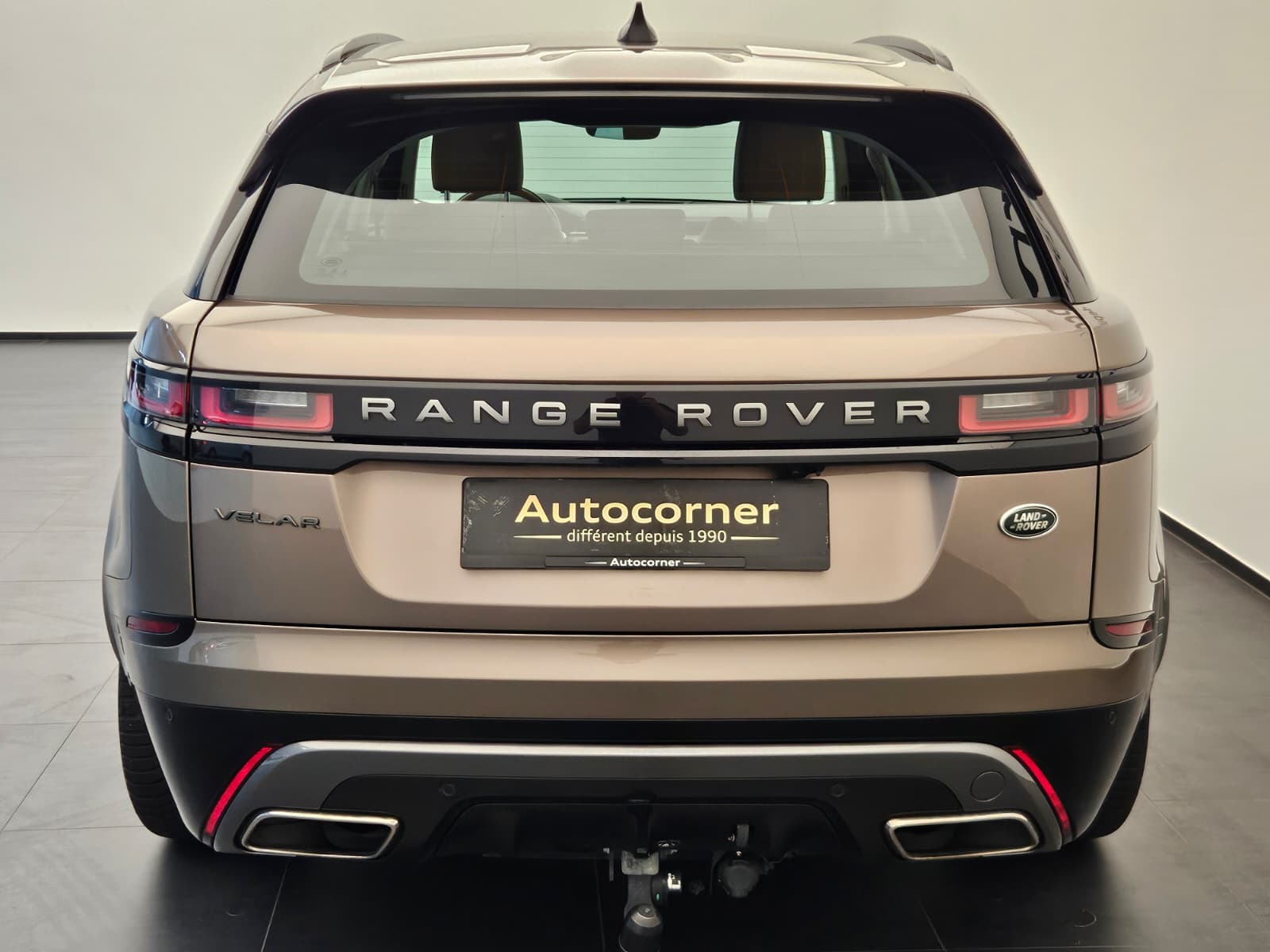 LAND ROVER Range Rover Velar R-Dynamic D 300 HSE Automatic-image-7