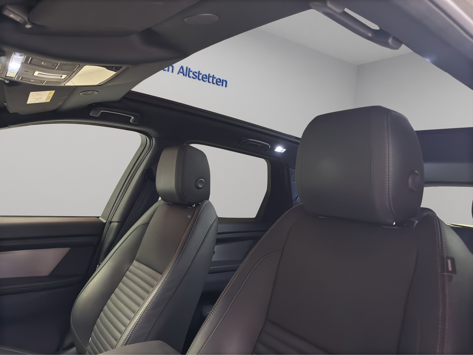 LAND ROVER Discovery Sport 1.5 T 270e Dynamic HSE-image-12