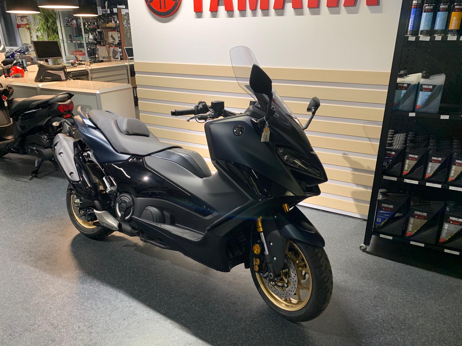 YAMAHA T-MAX Tech-Max XP 560-image-1