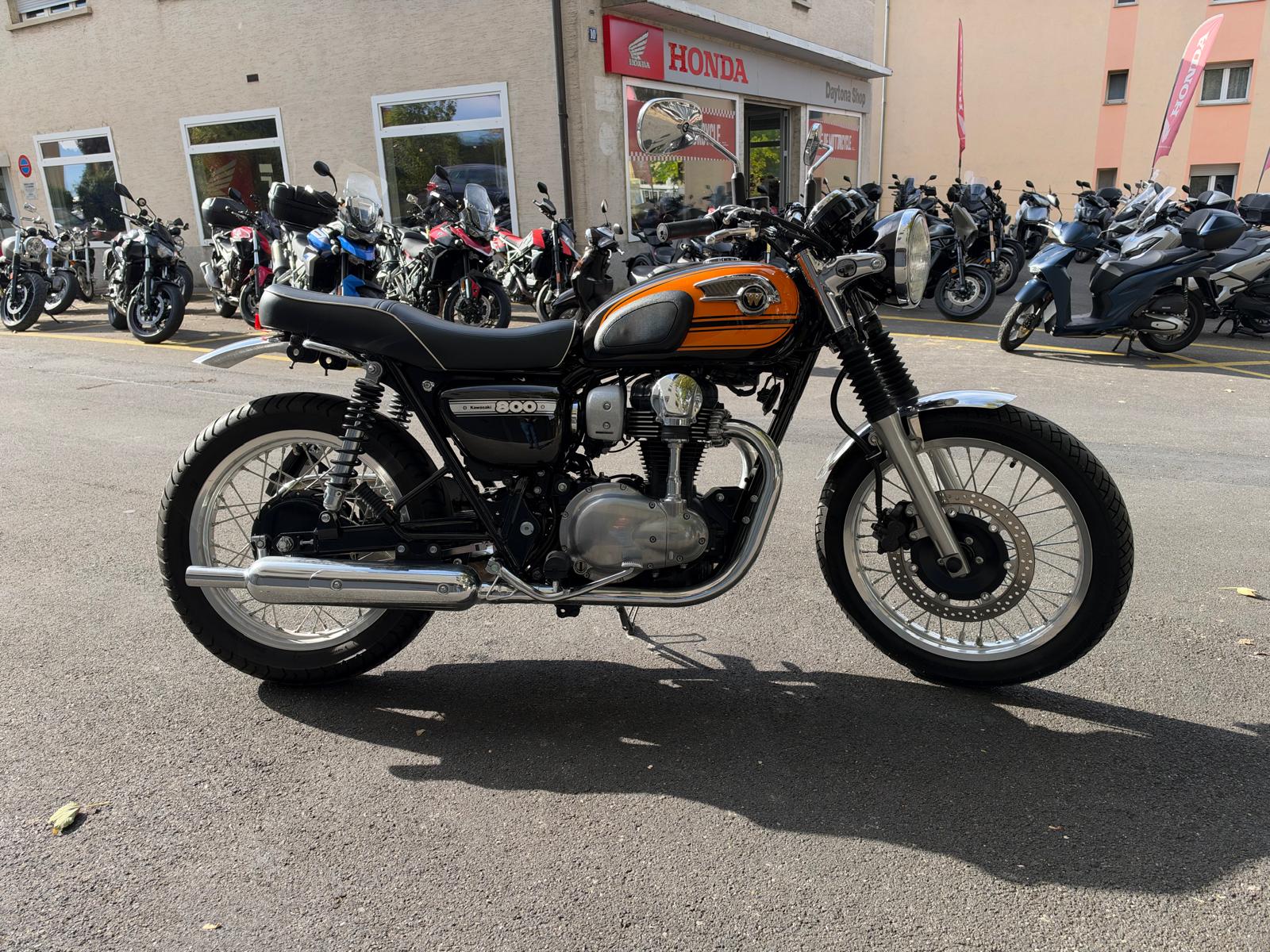 KAWASAKI W 800 Final Edition-image-3