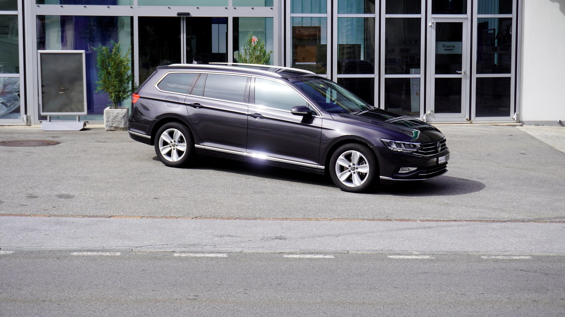 VW Passat 2.0 TDI BMT Elegance 4Motion DSG-image-5