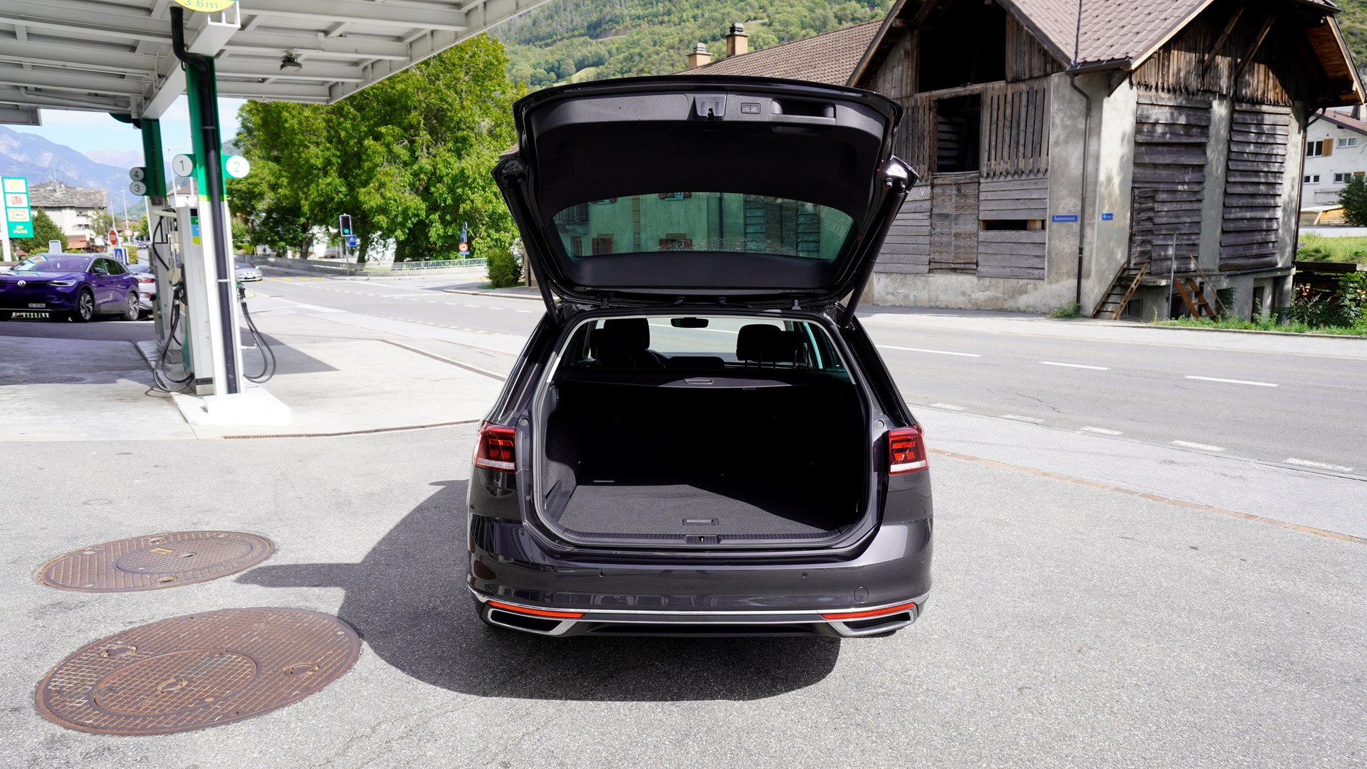 VW Passat 2.0 TDI BMT Elegance 4Motion DSG-image-6