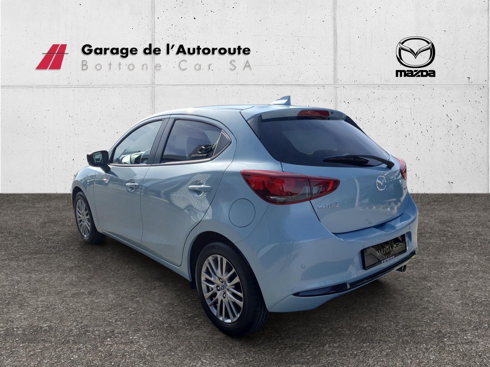 MAZDA 2 1.5 90 Exclusive-Line-showroom-element-2