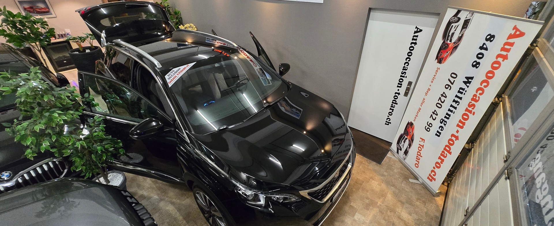PEUGEOT 3008 300e Hybrid4 GT EAT8-image-14