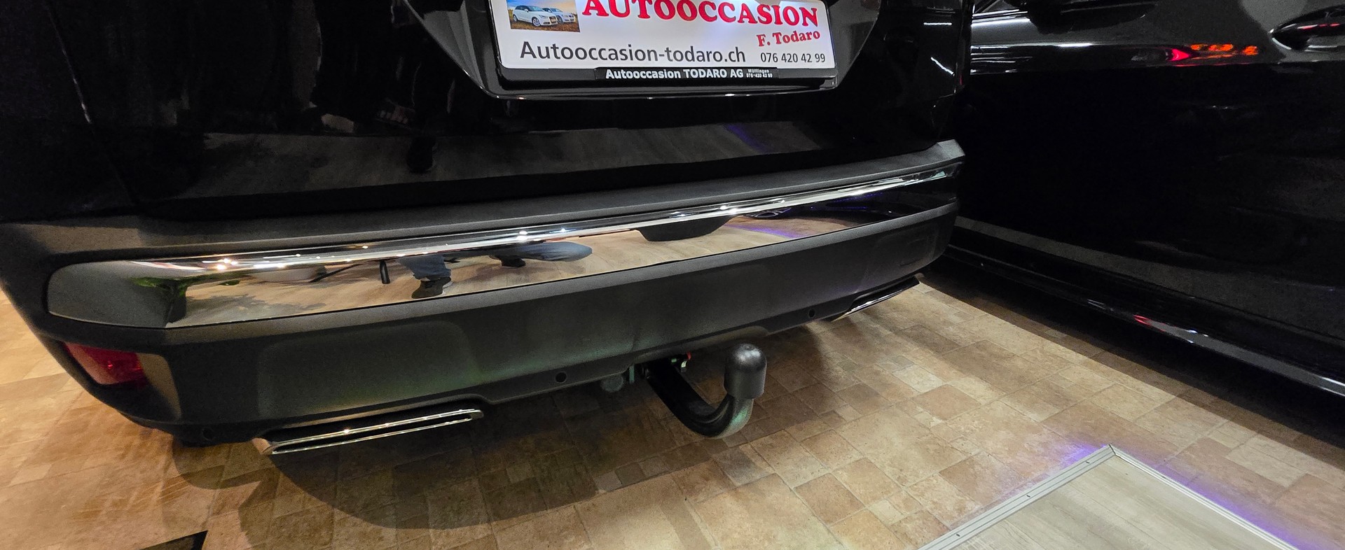PEUGEOT 3008 300e Hybrid4 GT EAT8-image-21